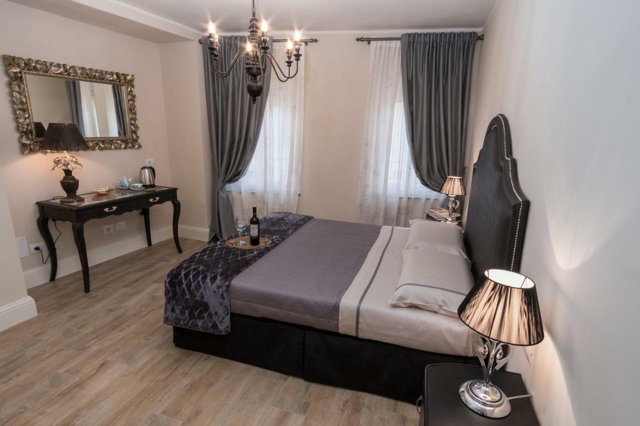 Pistoia Luxury Suite Exterior photo